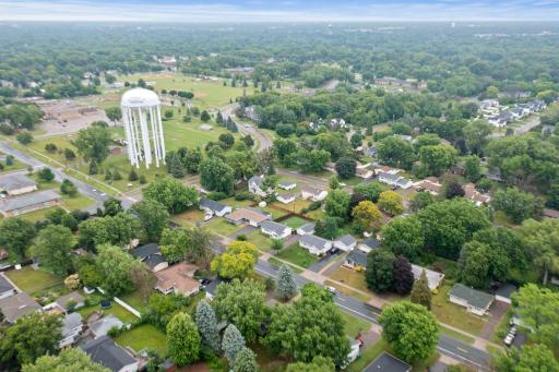 61-web-or-mls-6835 N Colfax Ave-250.jpg