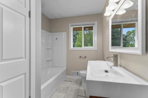 21-web-or-mls-6835 N Colfax Ave-55.jpg