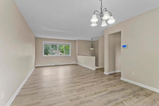 13-web-or-mls-6835 N Colfax Ave-25.jpg