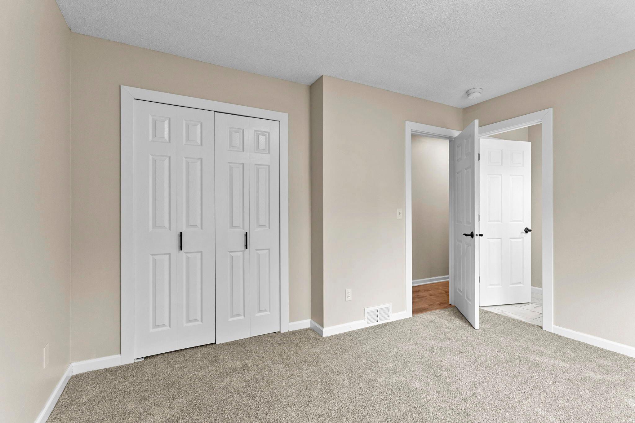 25-web-or-mls-6835 N Colfax Ave-75.jpg