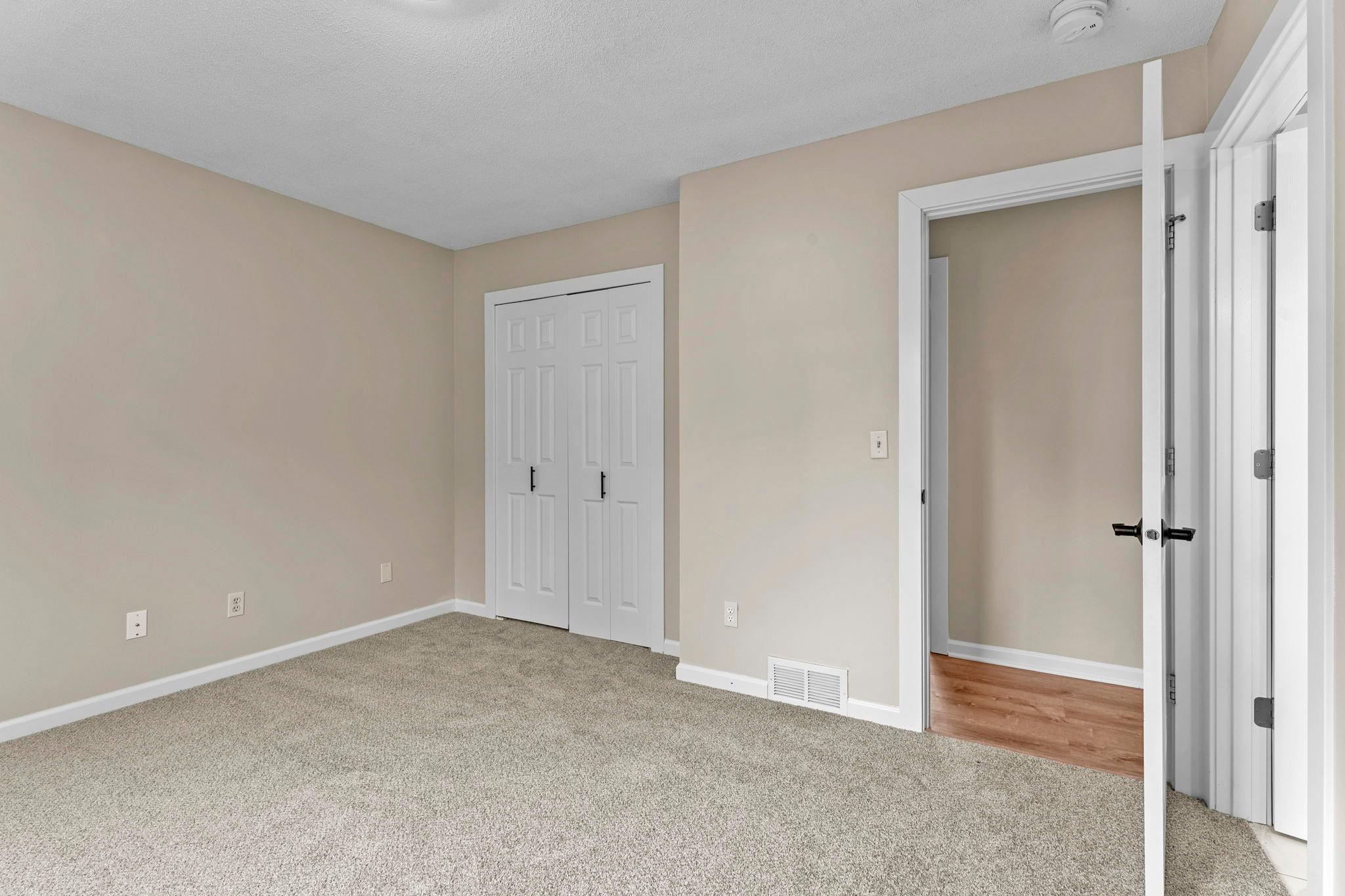 24-web-or-mls-6835 N Colfax Ave-70.jpg