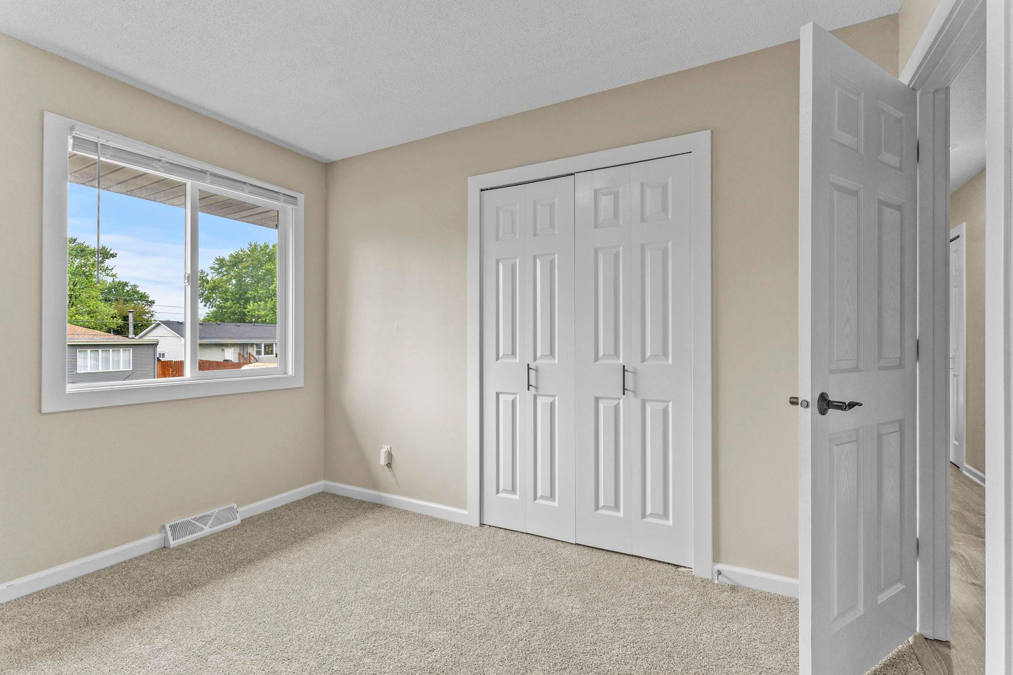 29-web-or-mls-6835 N Colfax Ave-95.jpg