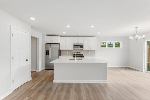 Kitchen - hardware/fixtures will be black