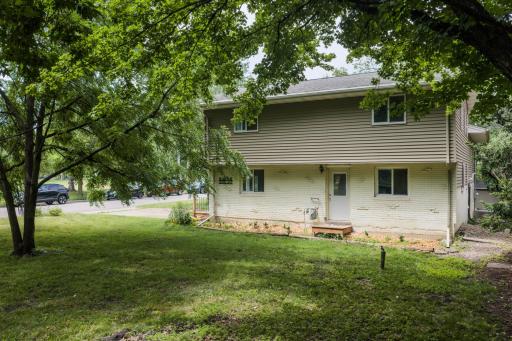4858 Irving Ave S Minneapolis Ext - 12.jpg