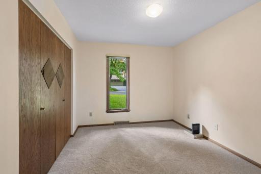 2700 Kyle Avenue N, Minneapolis, MN 55422
