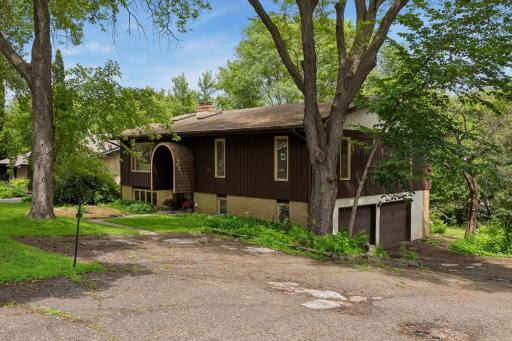 2700 Kyle Avenue N, Minneapolis, MN 55422