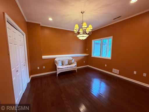 1521 Earle Way, Burnsville, MN 55306