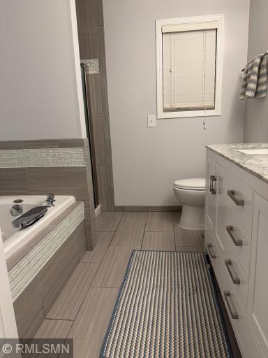 1521 Earle Way, Burnsville, MN 55306
