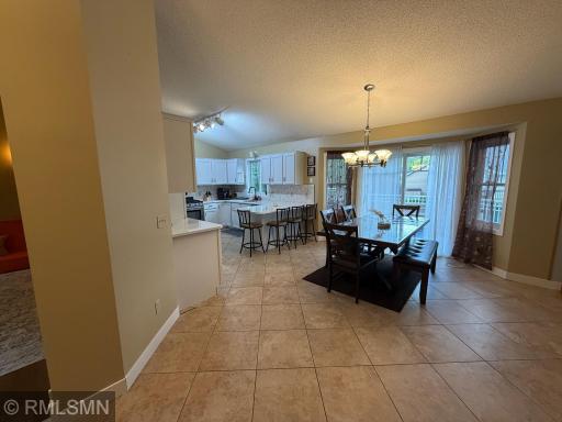 1521 Earle Way, Burnsville, MN 55306