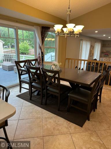 1521 Earle Way, Burnsville, MN 55306