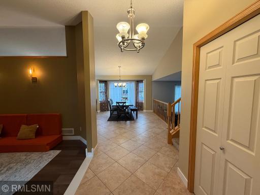 1521 Earle Way, Burnsville, MN 55306