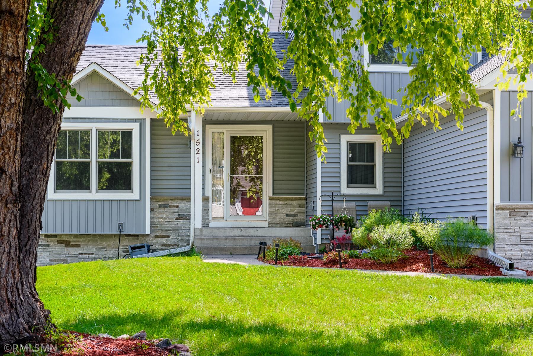 1521EarleWay(2).jpg