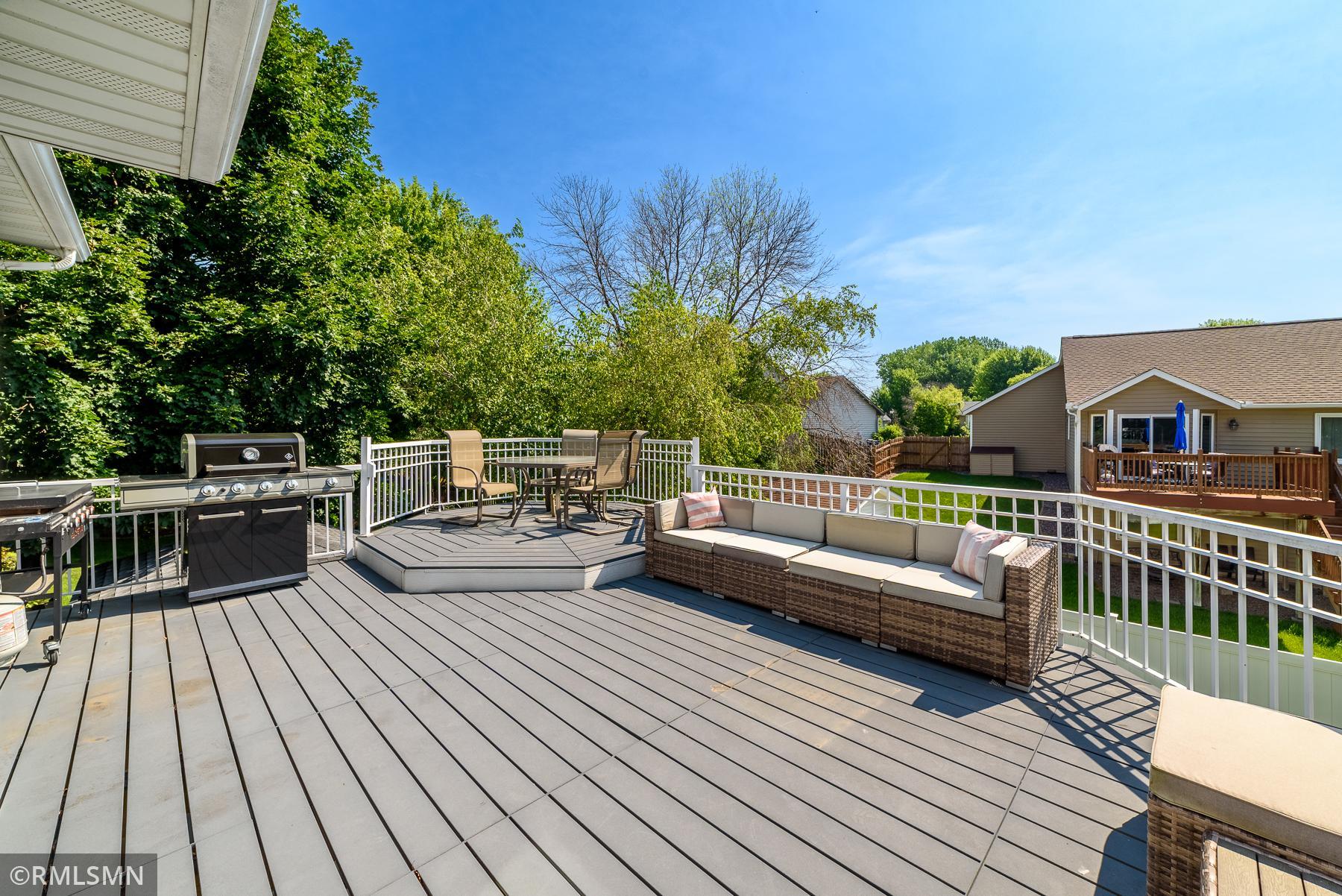 1521EarleWay(20).jpg