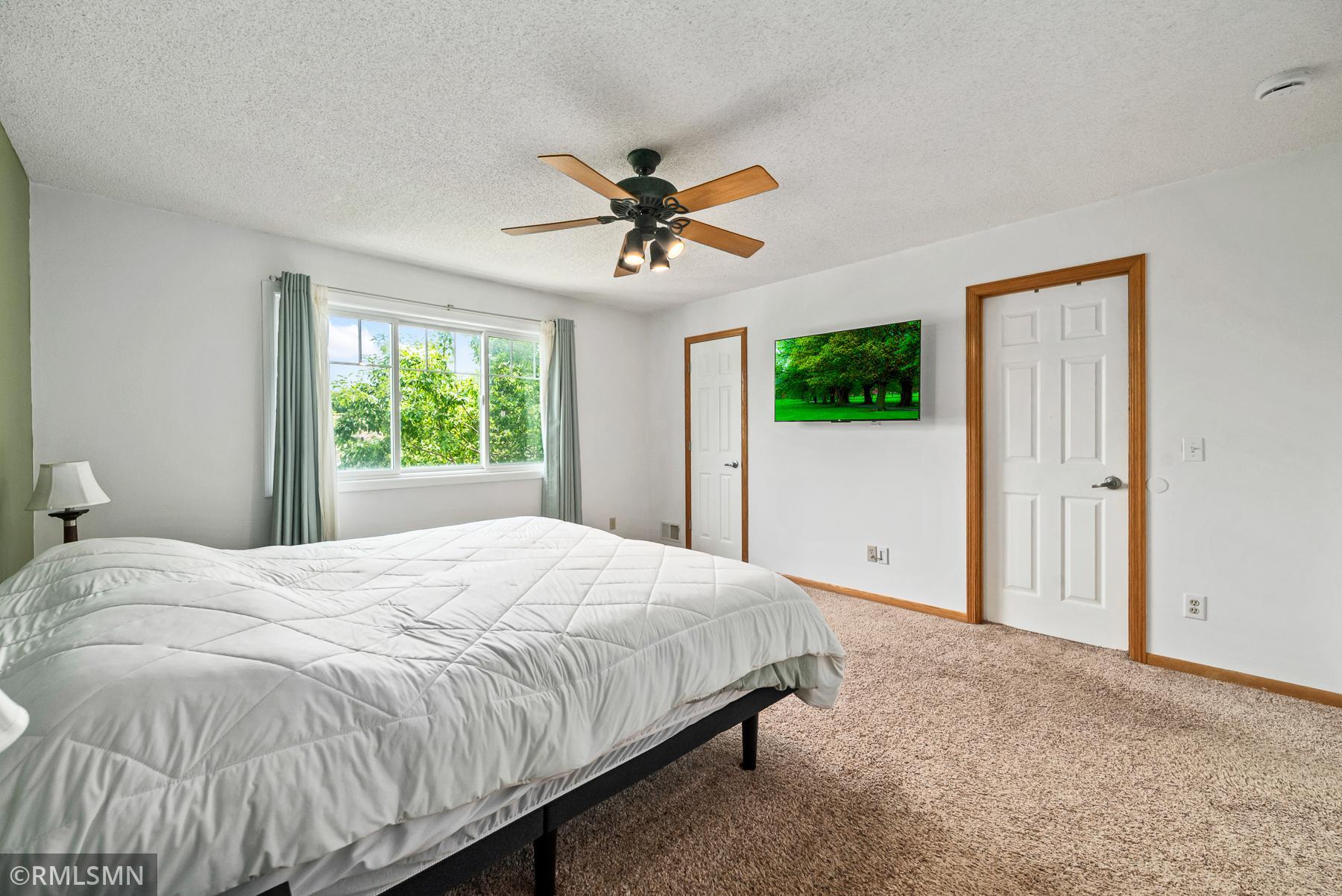1521EarleWay(64).jpg