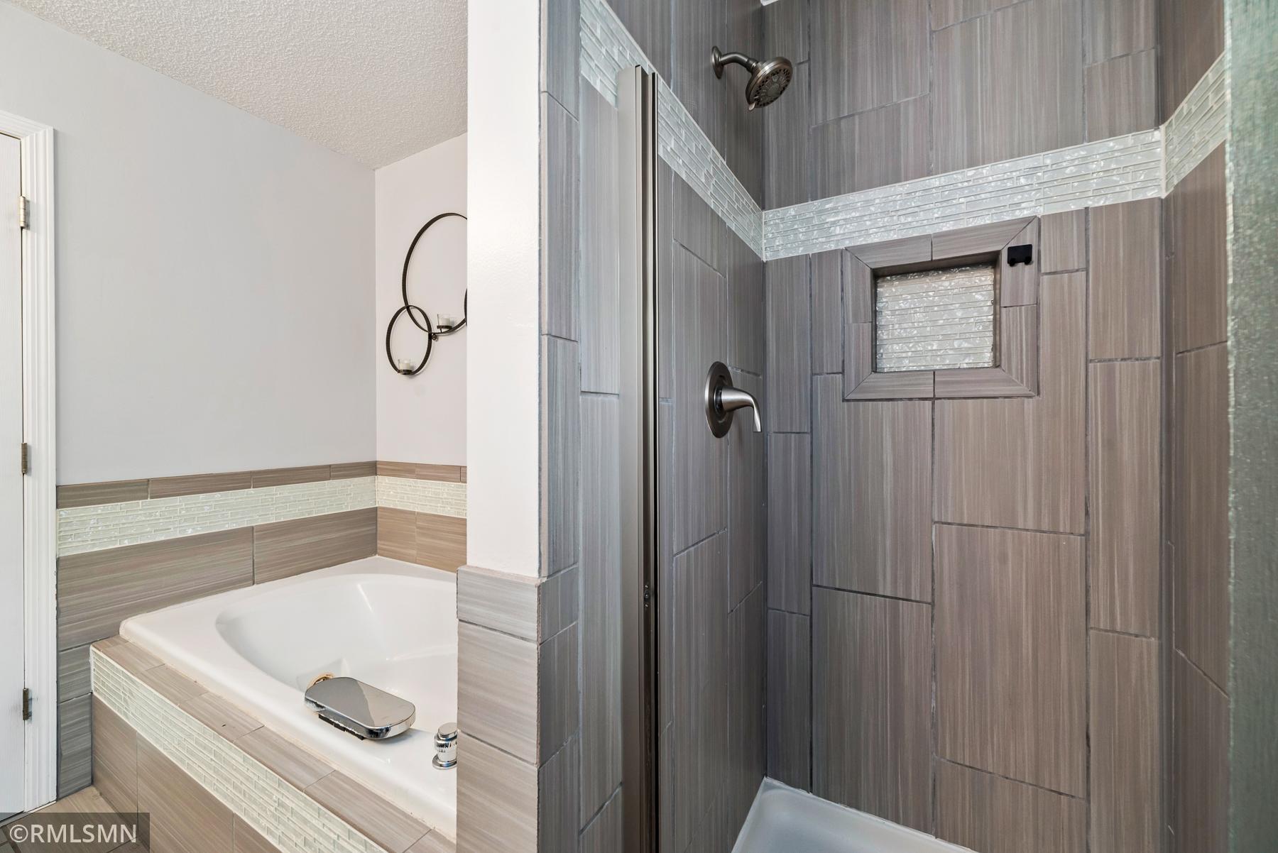 1521EarleWay(67).jpg