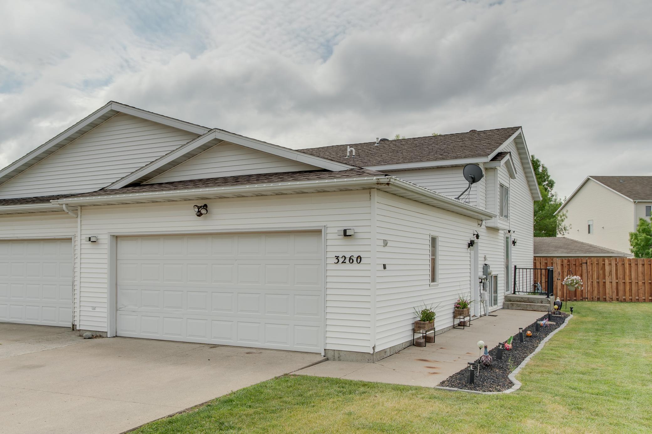3260_35th_AVE_S-2.jpg