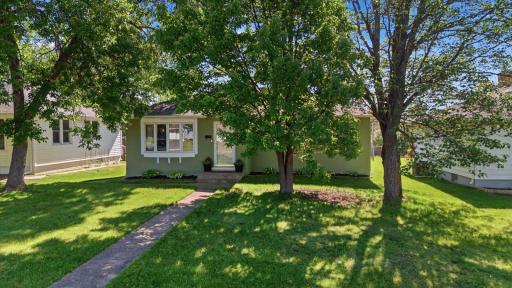 3926 3rd Avenue E, Hibbing, MN 55746