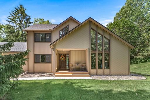 4572 Wild Canyon Drive, Saint Paul, MN 55129