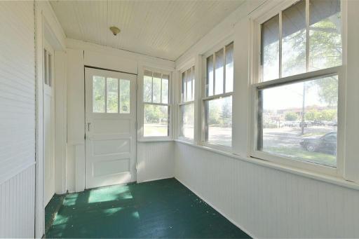 901 5th Street S, Moorhead, MN 56560