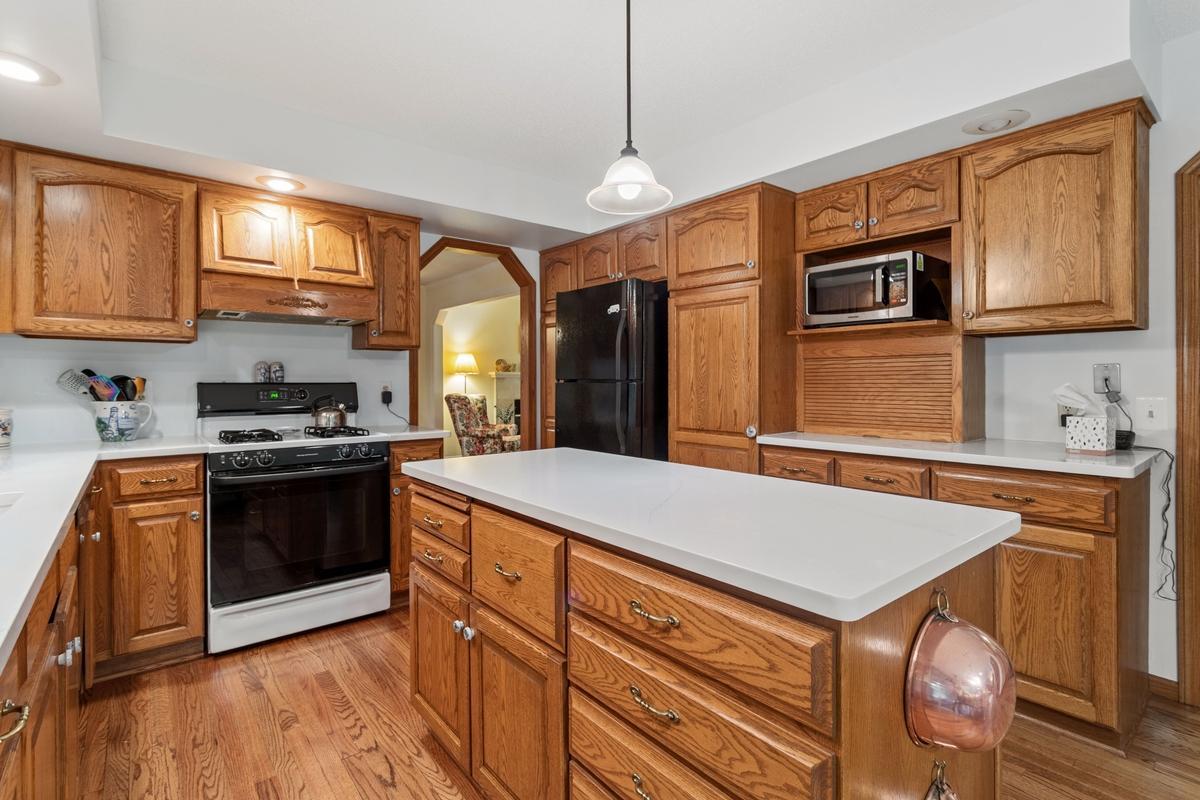 Center island with quartz counters