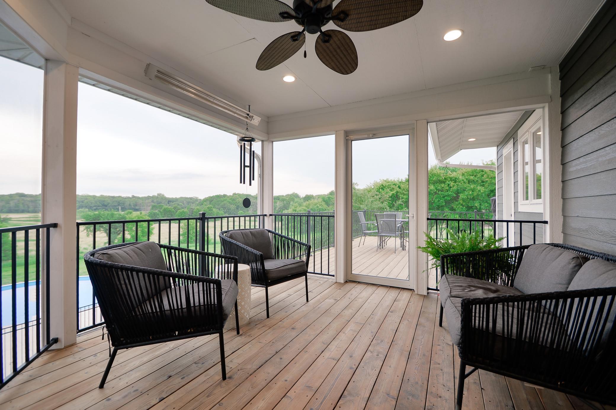 Screened-in porch