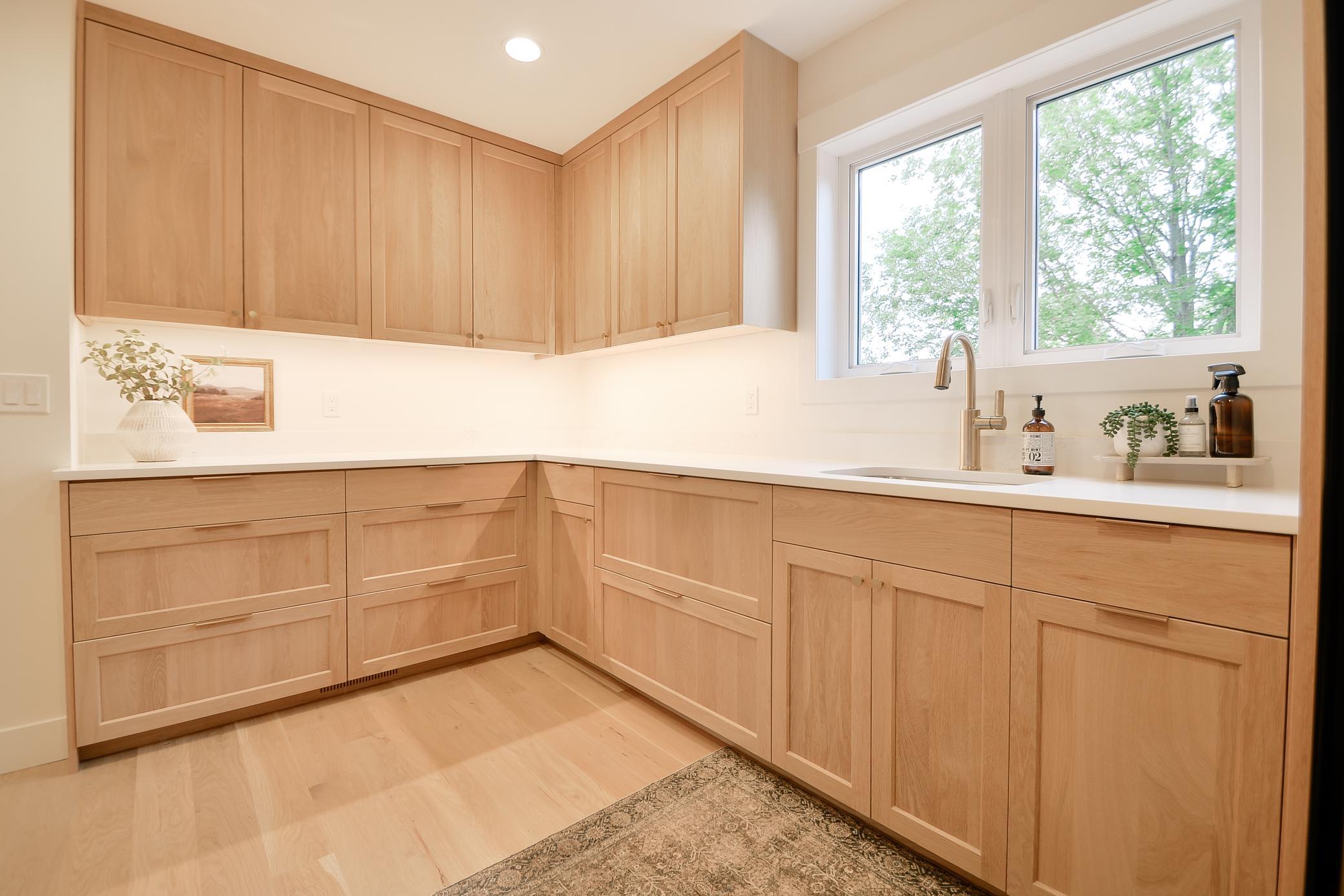 Plenty of countertop space, additional sink