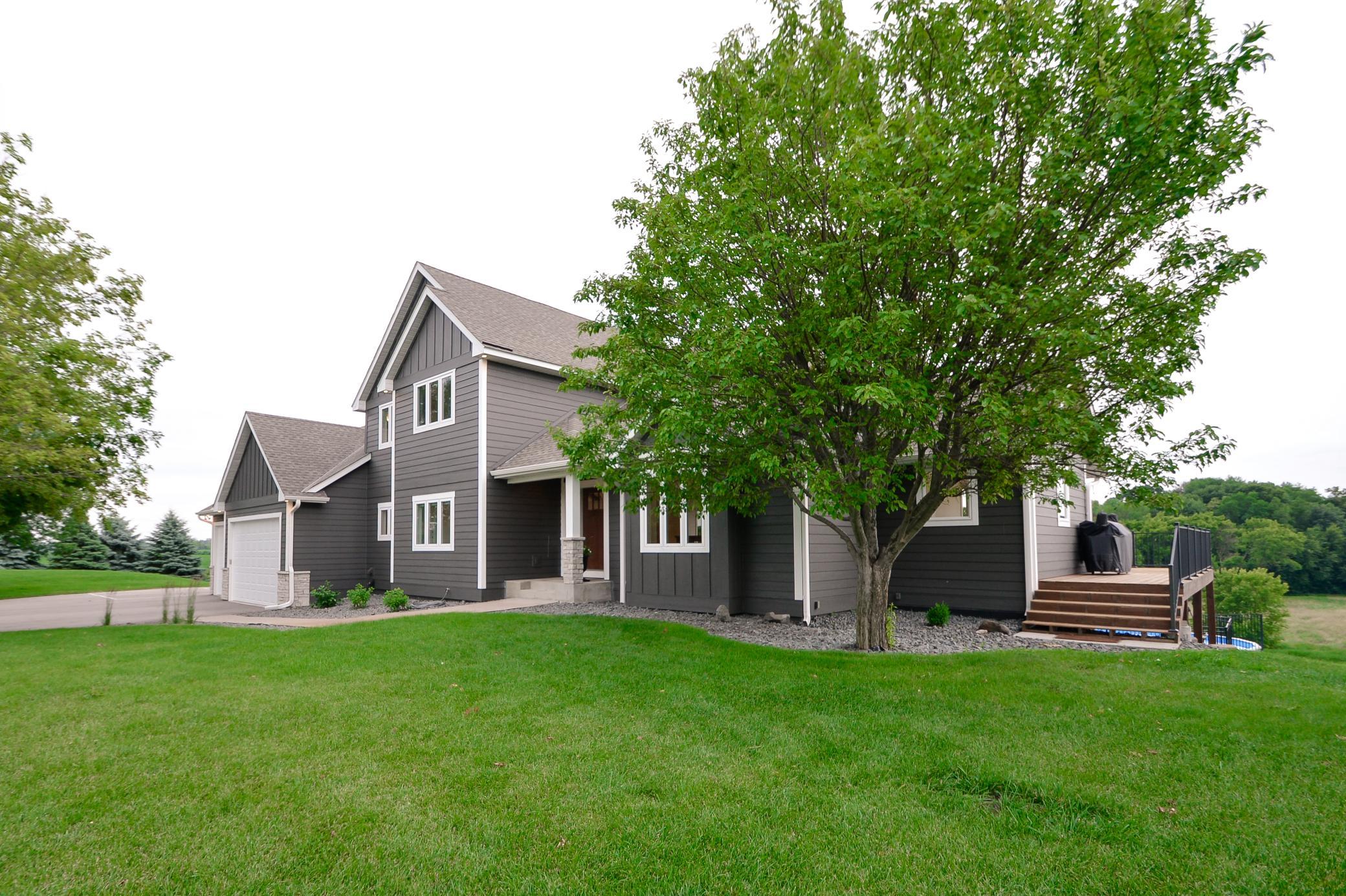 Home features new windows, siding, roof, garage doors, and so much more!