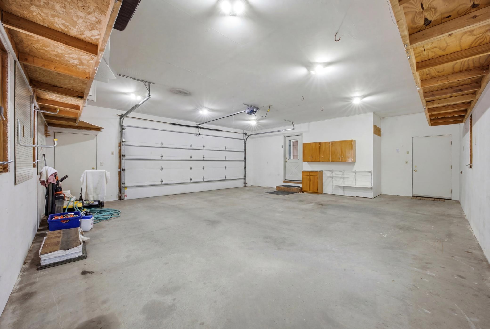 Oversized 2-Stall Garage