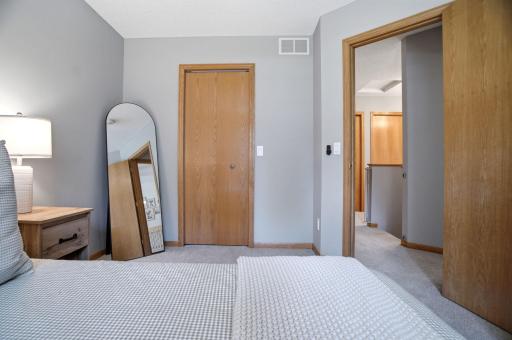 8854 Spring Lane, Saint Paul, MN 55125