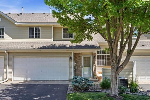 8854 Spring Lane, Saint Paul, MN 55125