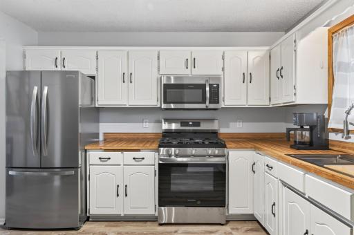 9626 Wellington Lane N, Maple Grove, MN 55369