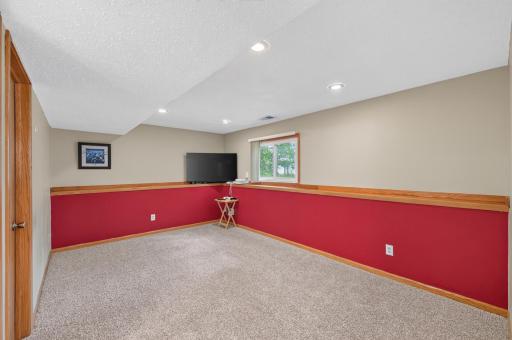 9626 Wellington Lane N, Maple Grove, MN 55369