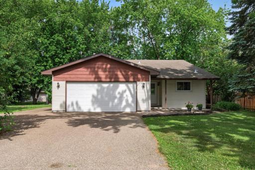 9626 Wellington Lane N, Maple Grove, MN 55369