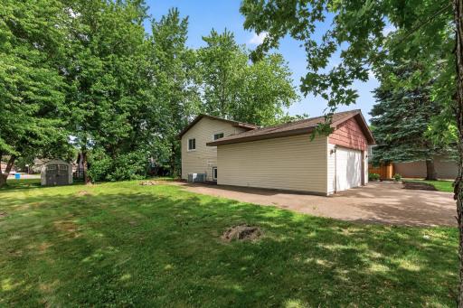 9626 Wellington Lane N, Maple Grove, MN 55369