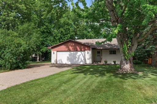 9626 Wellington Lane N, Maple Grove, MN 55369