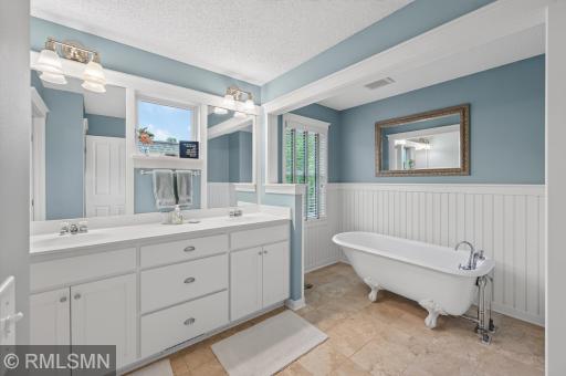 4429 Cosette Lane N, Hugo, MN 55038