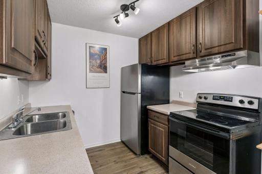 14630 Garrett Avenue, 401, Saint Paul, MN 55124