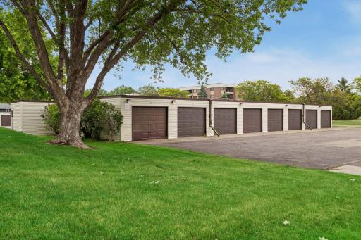14630 Garrett Avenue, 401, Saint Paul, MN 55124