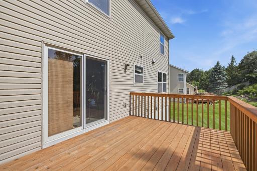 32-web-or-mls-4918_Rusten_Rd_Eagan_MN_008.jpg