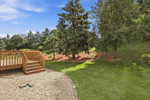 60-web-or-mls-4918_Rusten_Rd_Eagan_MN_006.jpg