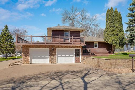 2930 Bay Street, Wayzata, MN 55391