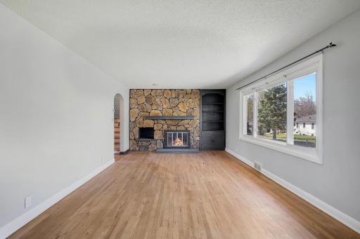 2930 Bay Street, Wayzata, MN 55391