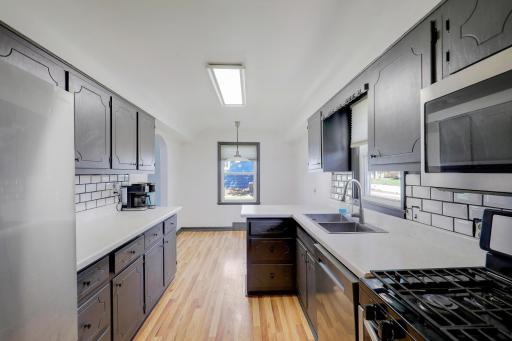 2930 Bay Street, Wayzata, MN 55391