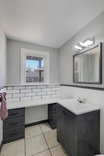 2930 Bay Street, Wayzata, MN 55391
