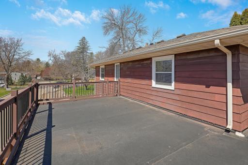 2930 Bay Street, Wayzata, MN 55391