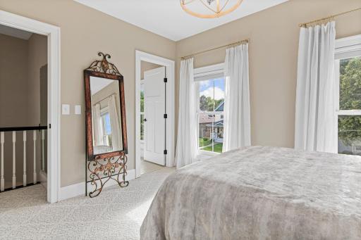 4930 Morehead Avenue, Saint Paul, MN 55110