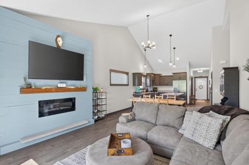249 15th Street, Farmington, MN 55024