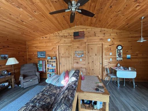 Living room/dining