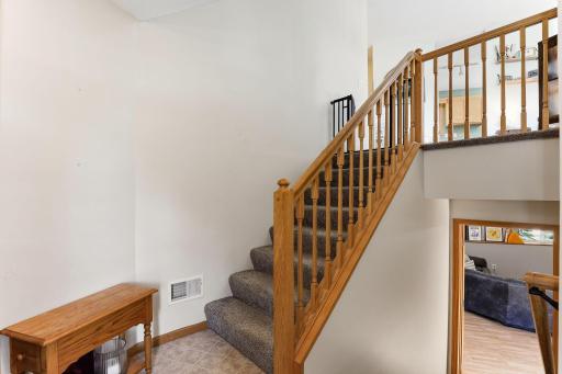 25719 Freeport Avenue, Wyoming, MN 55092