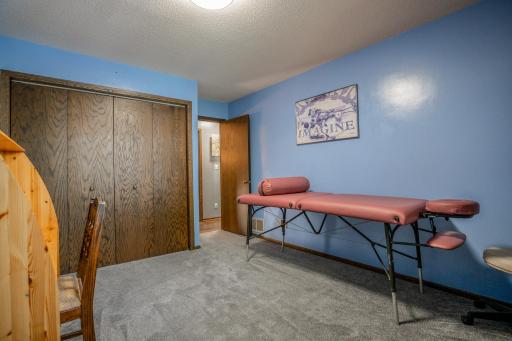 733 11th Street NW, Willmar, MN 56201